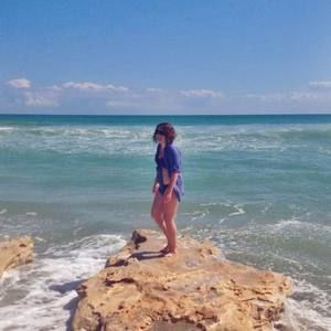 Meet your Posher, Corinne