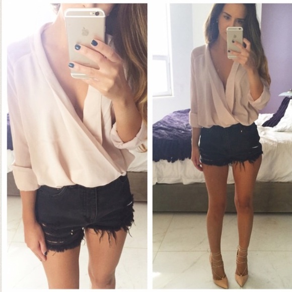 β SOLD OUT β Long Sleeve Draped Blouse Top - Picture 4 of 4