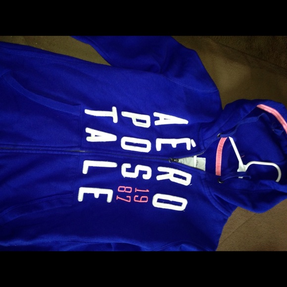 Aeropostale zip front hoodie size large
