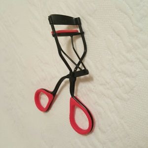 New Revlon eyelash curler