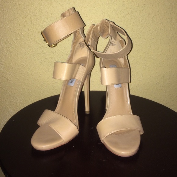 Steve Madden nude single sole 4" heels!