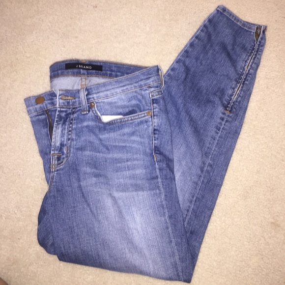 J Brand Skinny ankle jeans!