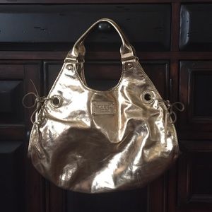 Gold Kate spade😍 trades yes for other handbags 👜