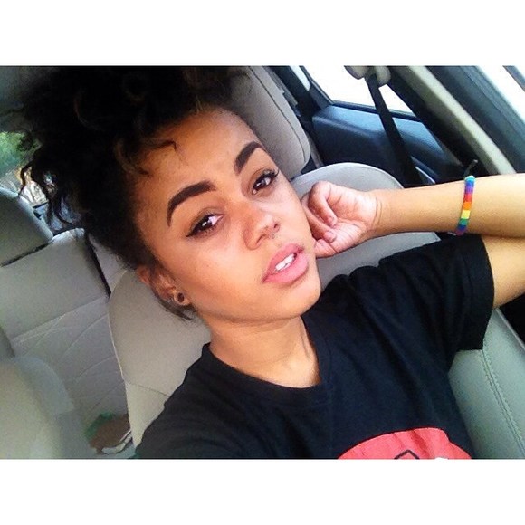 Meet your Posher, Johnnae