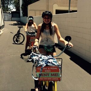 Meet your Posher, Ellie