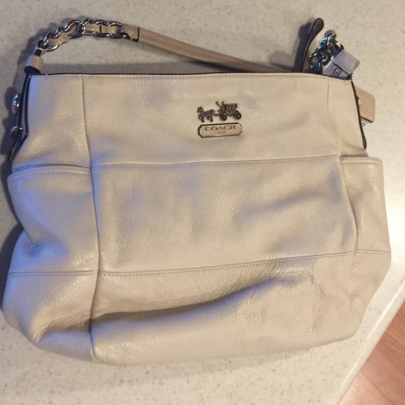 Authentic Coach Purse! - Picture 2 of 4
