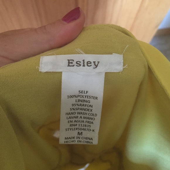 Easley Yellow dress, size M - Picture 4 of 4