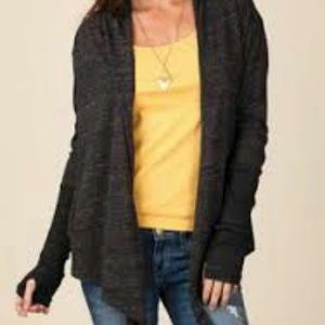 Alternative Earth thumbs up wrap