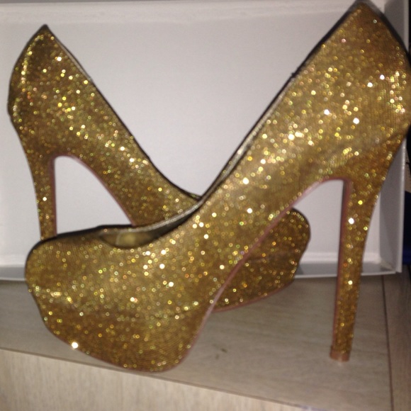 sparkly gold heels