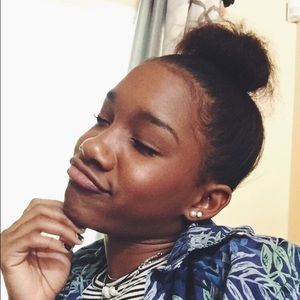 Meet your Posher, Jaila