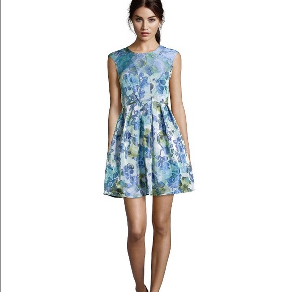 New with tag dress!!