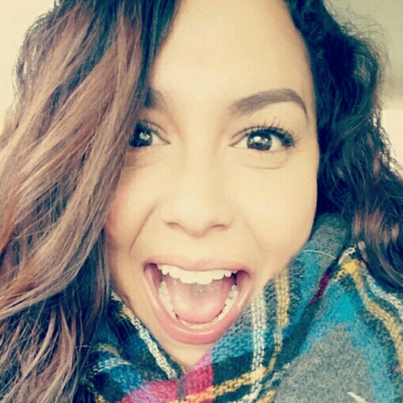 Meet your Posher, Tanya - Picture 2 of 6