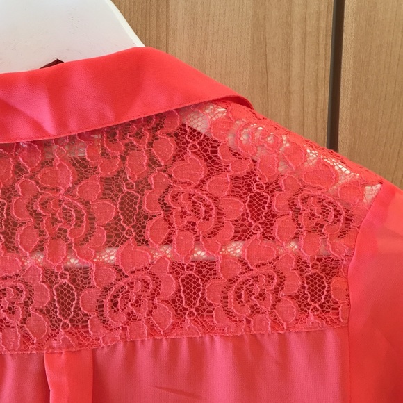 Pacsun Chiffon and lace blouse - Picture 2 of 3