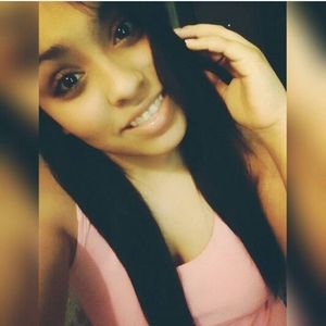 Meet your Posher, Victoria