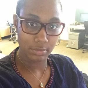 Meet your Posher, Alexia