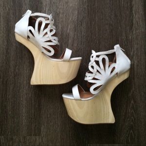 JEFFREY CAMPBELL, white carved wedge