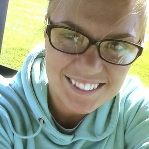 Meet your Posher, Deborah