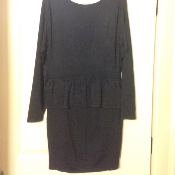Long sleeves Peplum Victoria Secret Dress - Picture 3 of 4