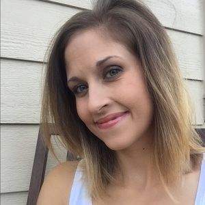 Meet your Posher, Cherona