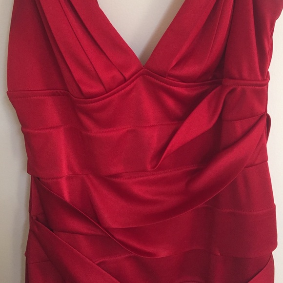 Red Ruffled Cocktail//Homecoming Dress - Picture 3 of 3