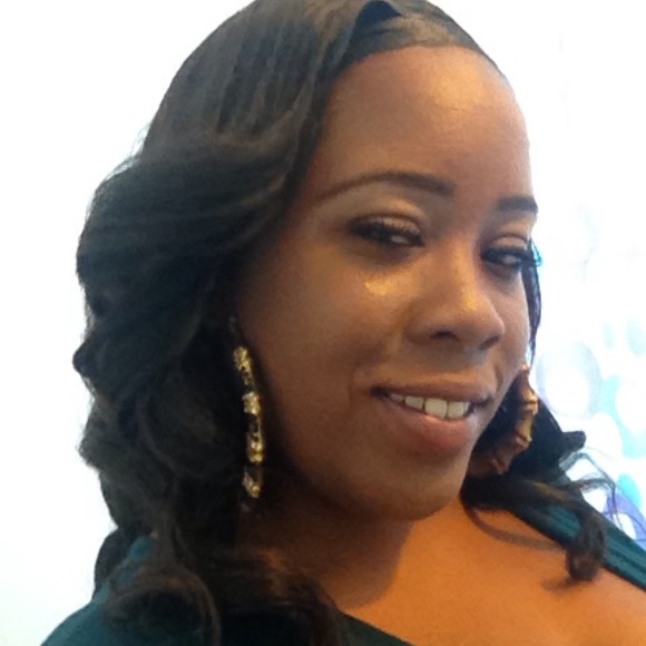 Meet your Posher, Jonnita