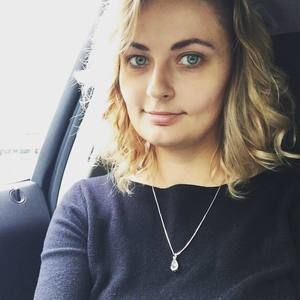 Meet your Posher, Nadia