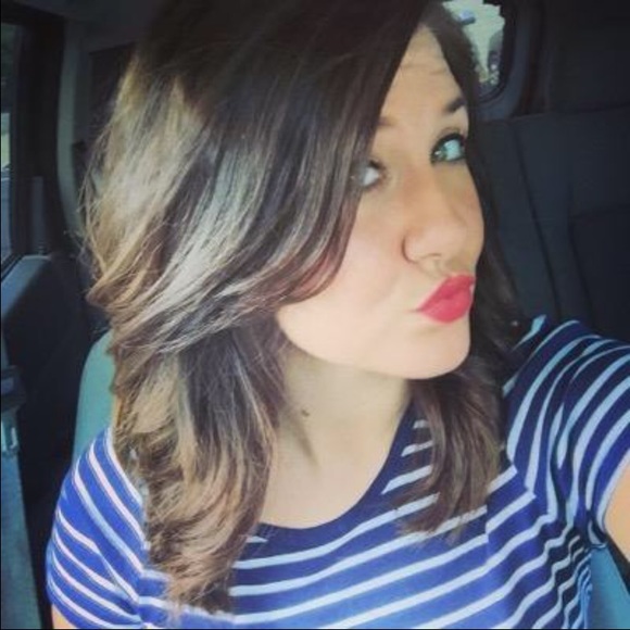 Meet your Posher, Abby