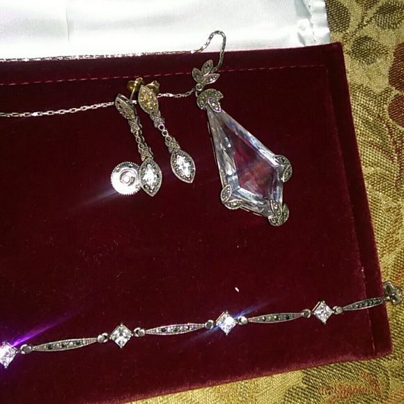 Statement piece