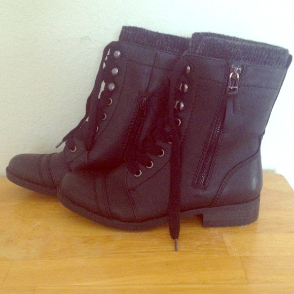 Limelight Shoes - Black brand new never been worn combat boots