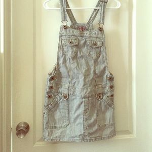 ⭐️GUESS OVERALL SKIRT🌟