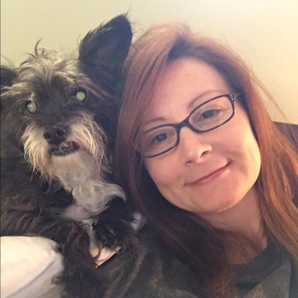 Meet your Posher, Katie - Picture 2 of 4