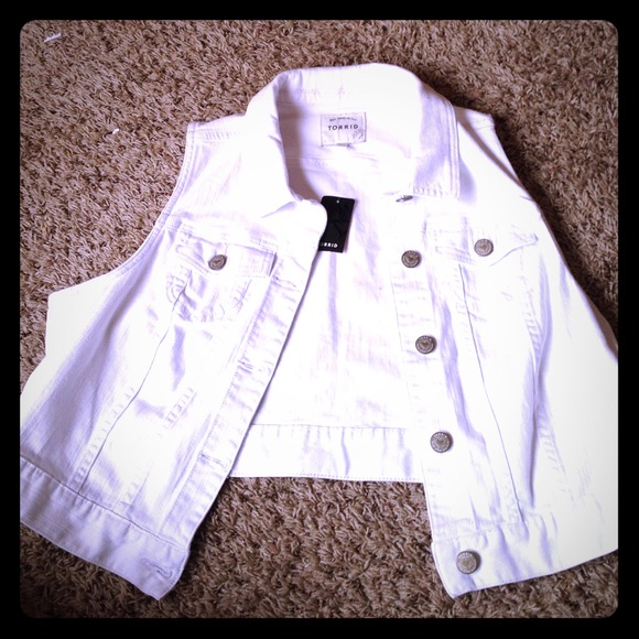 White vest