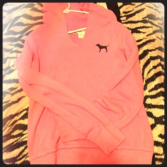 Pink VS sweatshirt