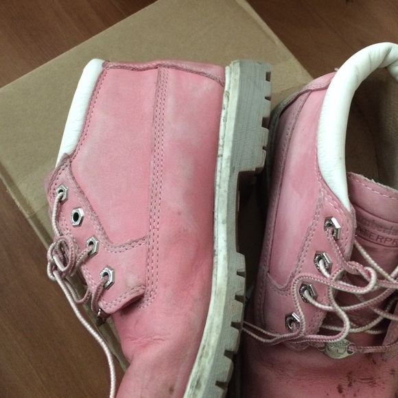 Timberland pink boots - Picture 3 of 3