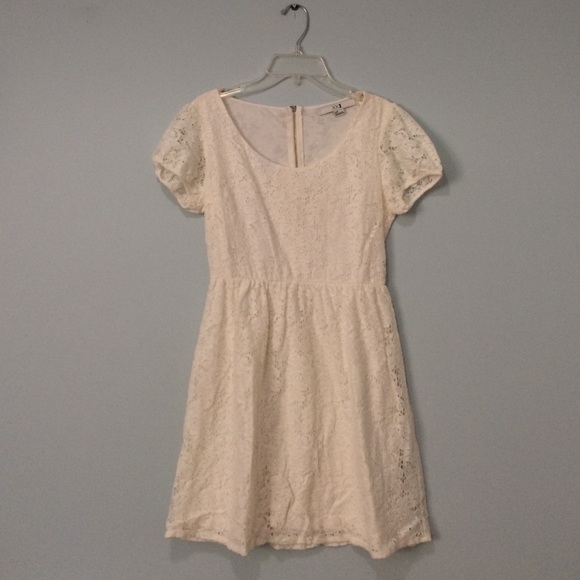 Forever 21 white lace dress small