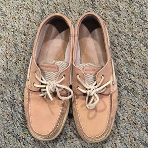 Highland Creek boat shoes. In great condition!!