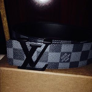 100% Authentic Louis Vuitton Black Damier Belt