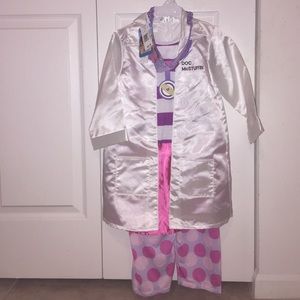 Doc mcstuffins costume! Listing is for 1 costume!