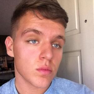 Meet your Posher, Logan