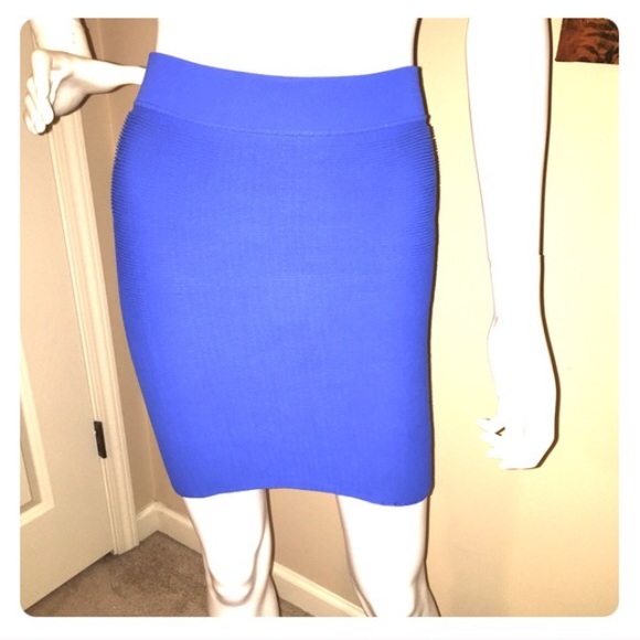 Bebe bodycon periwinkle skirt