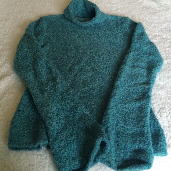 New Victoria Secret turtleneck sweater - Picture 2 of 4