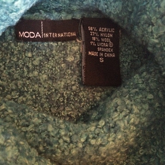 New Victoria Secret turtleneck sweater - Picture 3 of 4