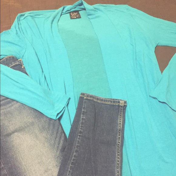 NEW❗️ Aqua Blue Cardigan