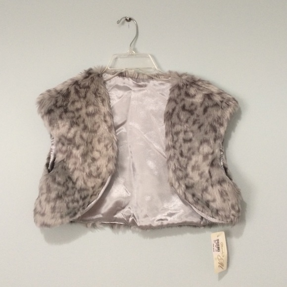 Mandee fluffy animal print vest M