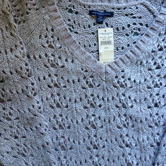 American Eagle Taupe sweater - Picture 2 of 2