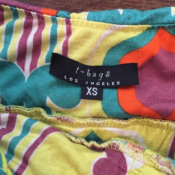 T Bags print top size XS. - Picture 3 of 3