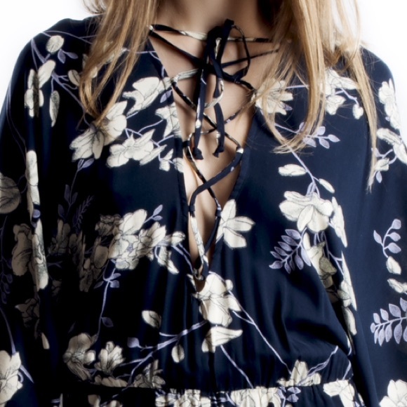 1DAYSALE Geisha" Lace Up Floral Kimono Romper - Picture 2 of 4