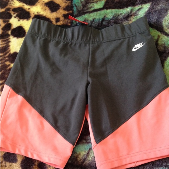 Nike knee shorts
