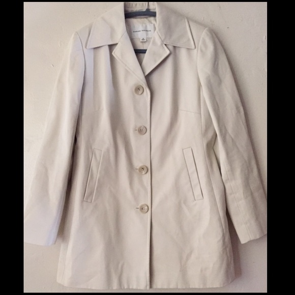 Banana Republic Trench Coat Size Small