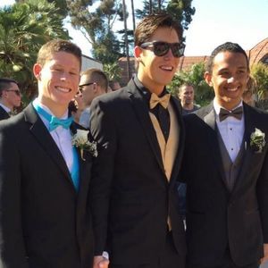 Meet your Posher, Dominic